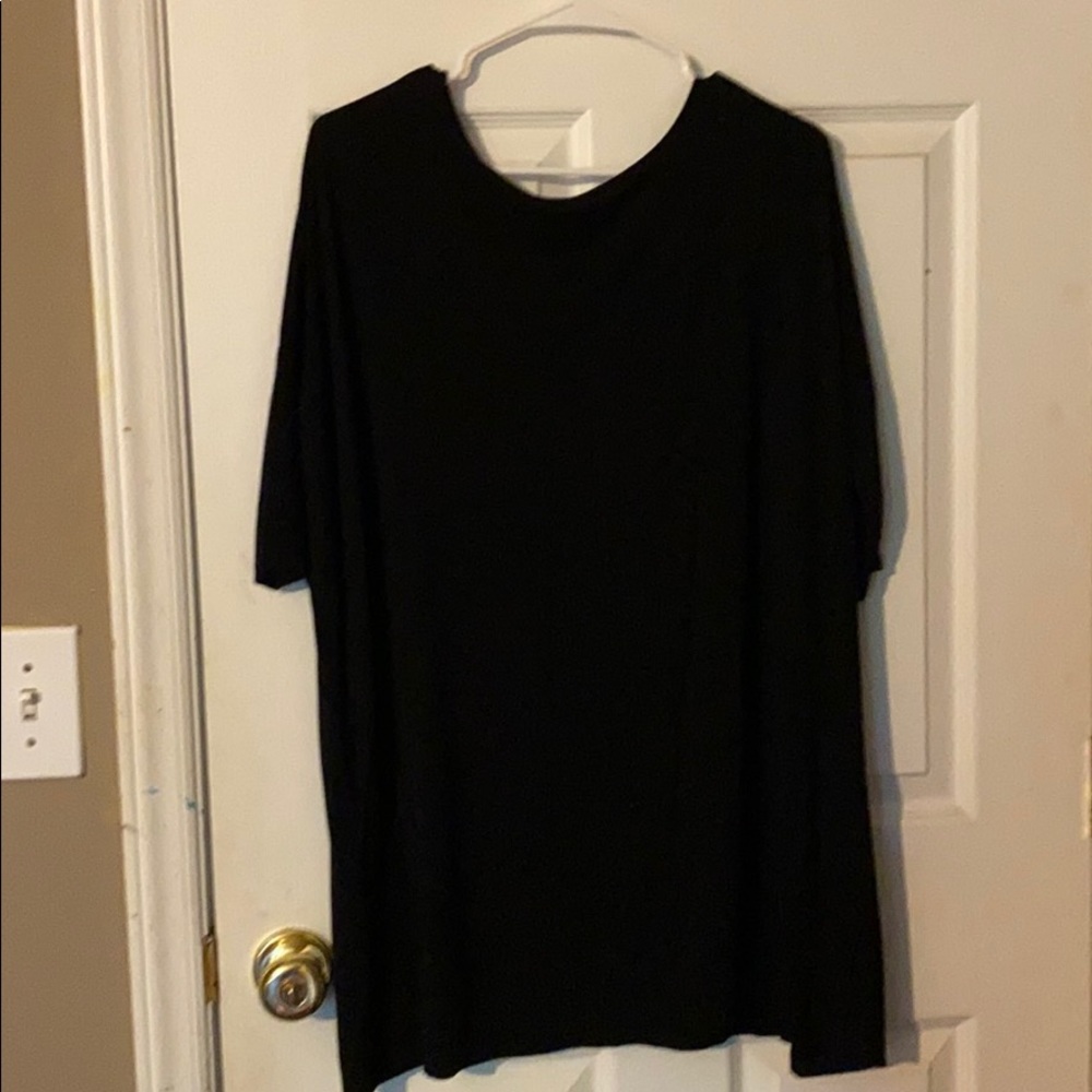 Black quarter sleeved piko dress